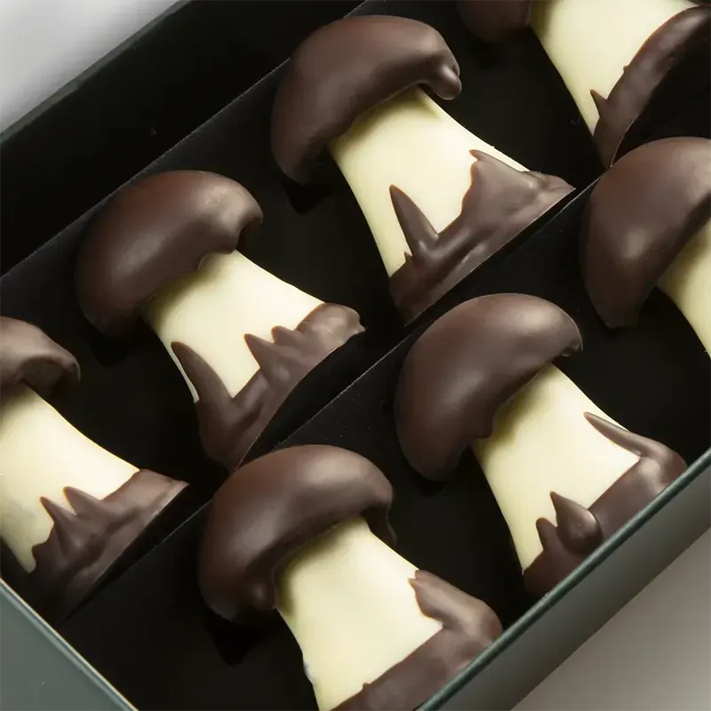 Caramel mushroom box